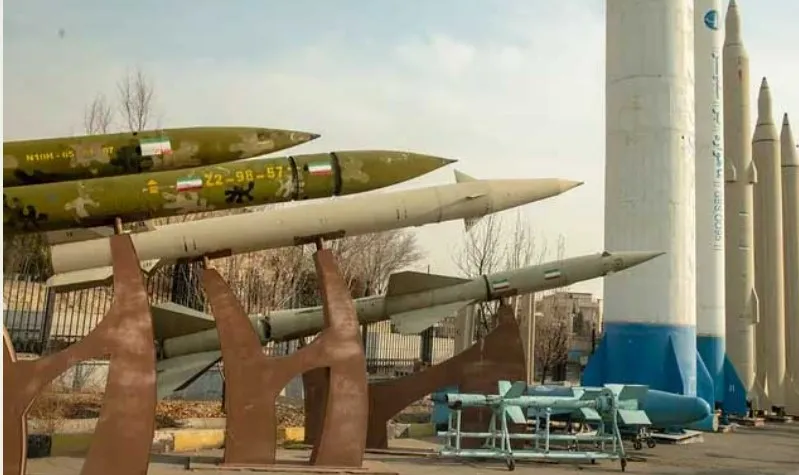 কাতার-কুয়েত-বাহরাইনে যুক্তরাষ্ট্রের ঘাঁটিতে ইরানের ক্ষেপণাস্ত্র হামলা